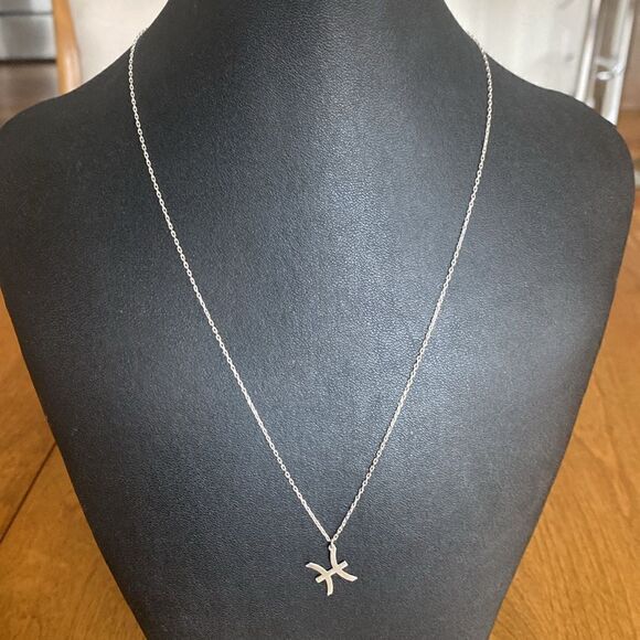 Sterling silver Pisces necklace - Picture 2 of 5